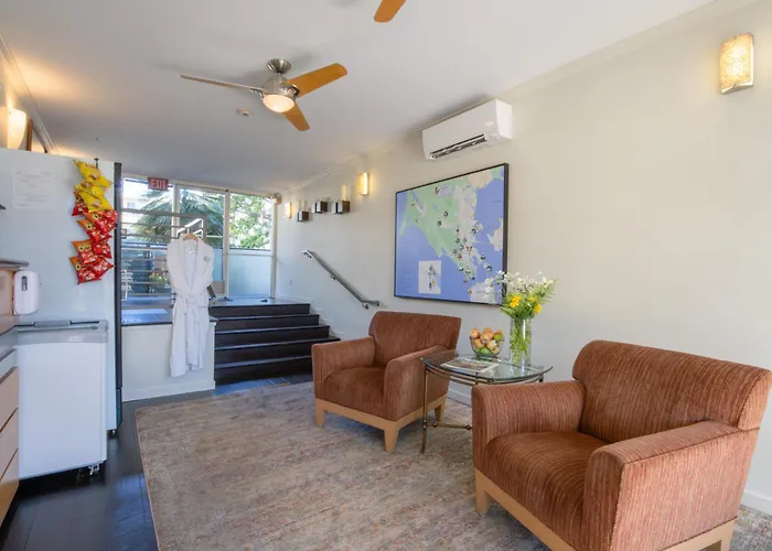 Marin Suites Hotel